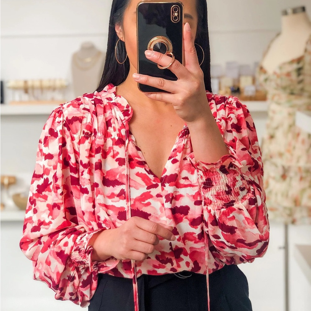 Nwt Blu Pepper Red and Pink camo Patterned Blouse